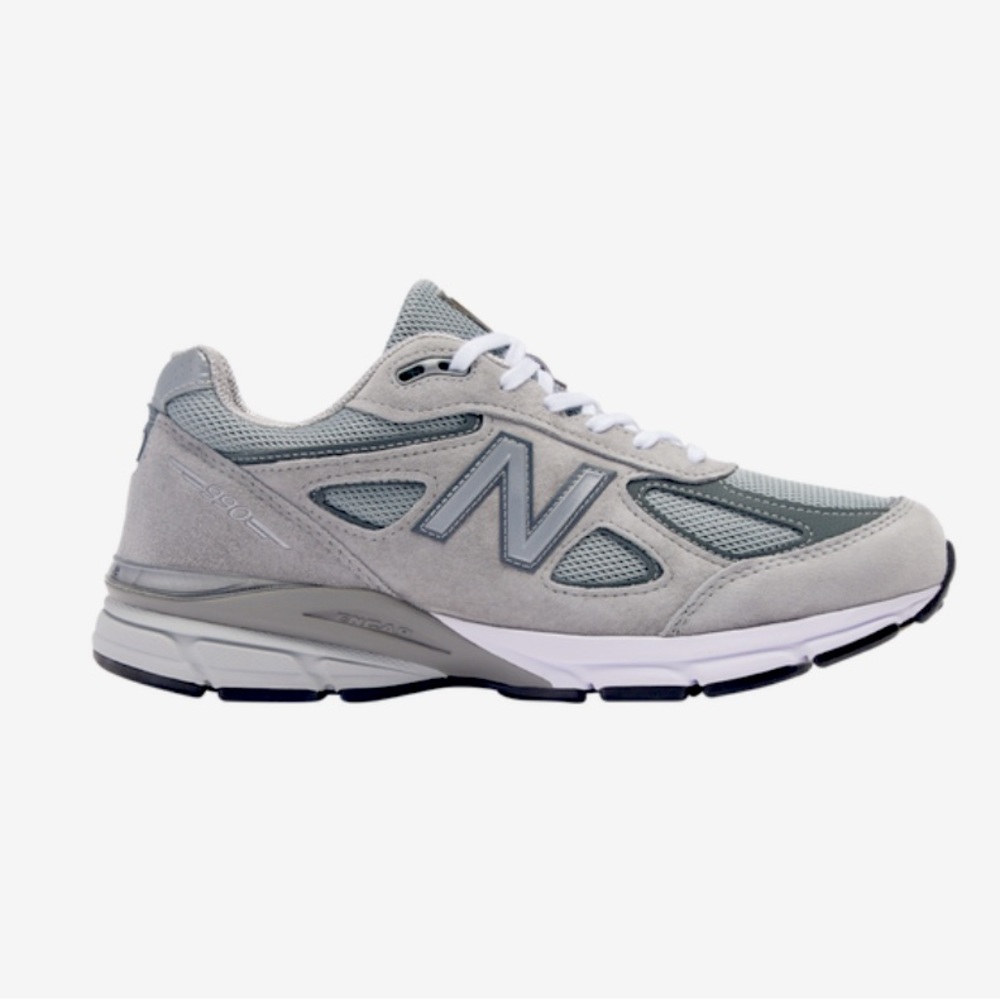 Vintage 
New Balance 990 V4